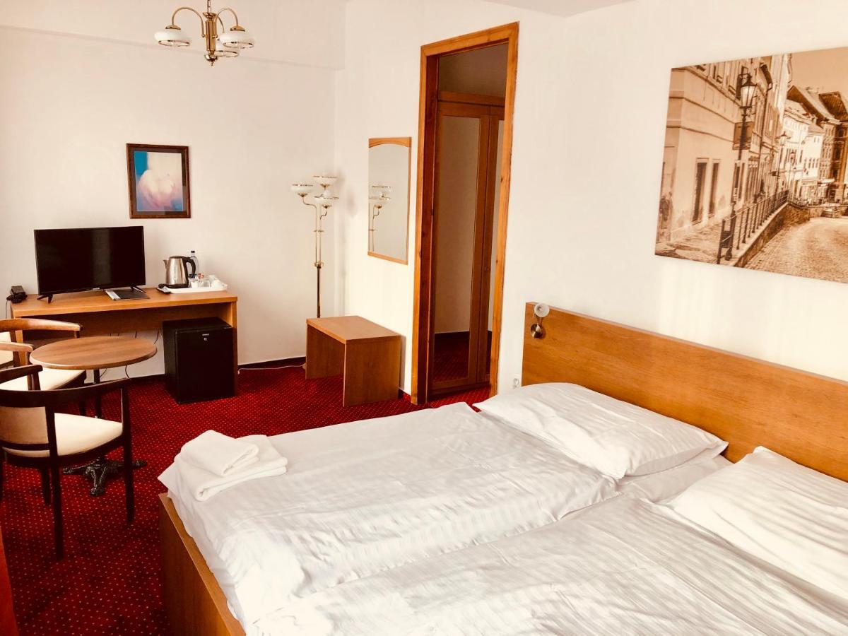 Hotel & Penzion Grand Matej Banska Stiavnica Exterior photo